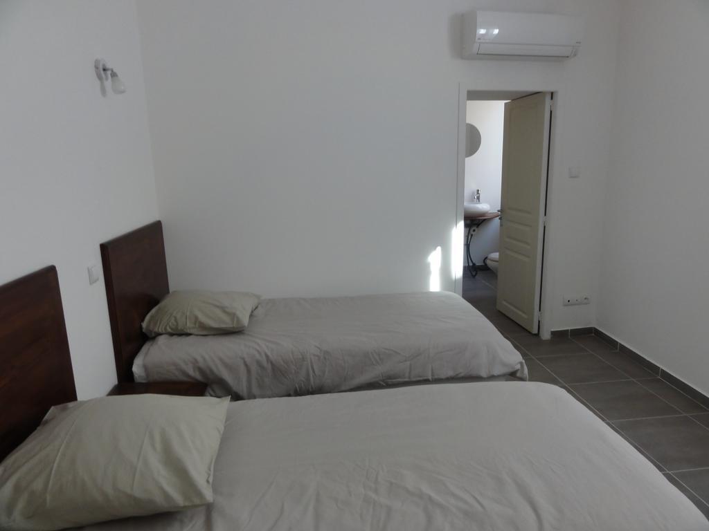 B&B Casa D'oc Nissan-lez-Enserune Habitación foto